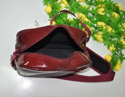 【廠家加工訂做 休閑包 商務(wù)包 單肩包 旅行包 公文包】價格,廠家,圖片,運動箱包,上海譽竹箱包-